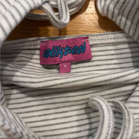 NWOT Edikted Lanai Striped Halter Top - Picture 4 of 4